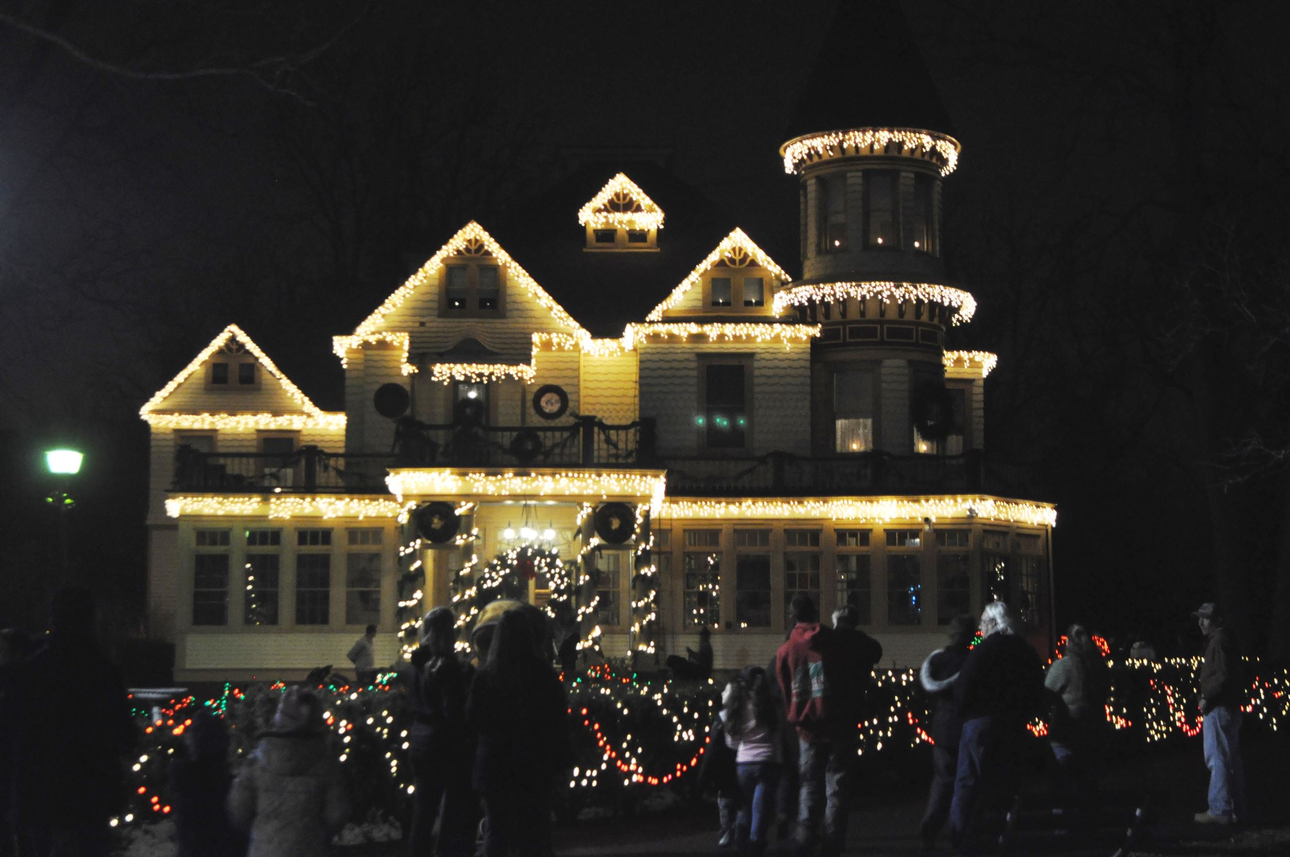 Kuser Mansion Christmas Lights
