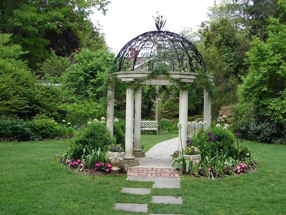 Temple Gardens Gazebo