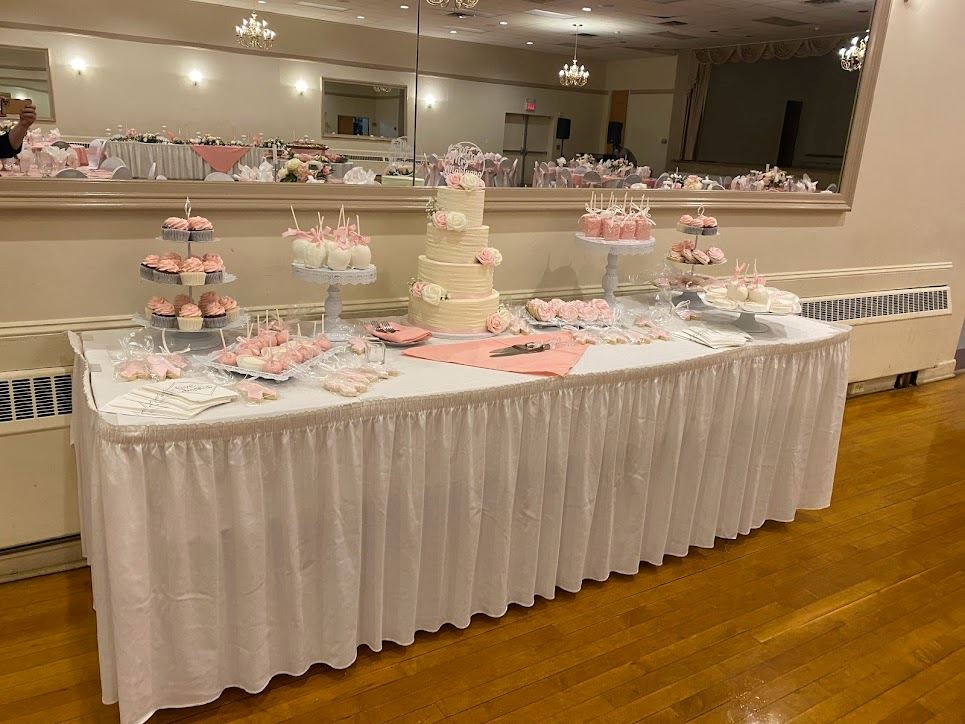Ballroom - Pink decor